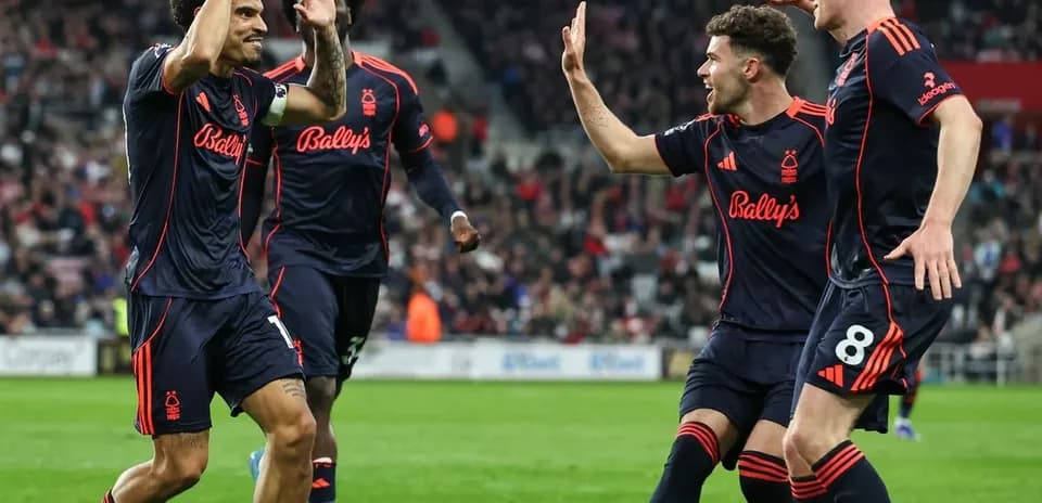 Nottingham Forest players celebrating a goal
