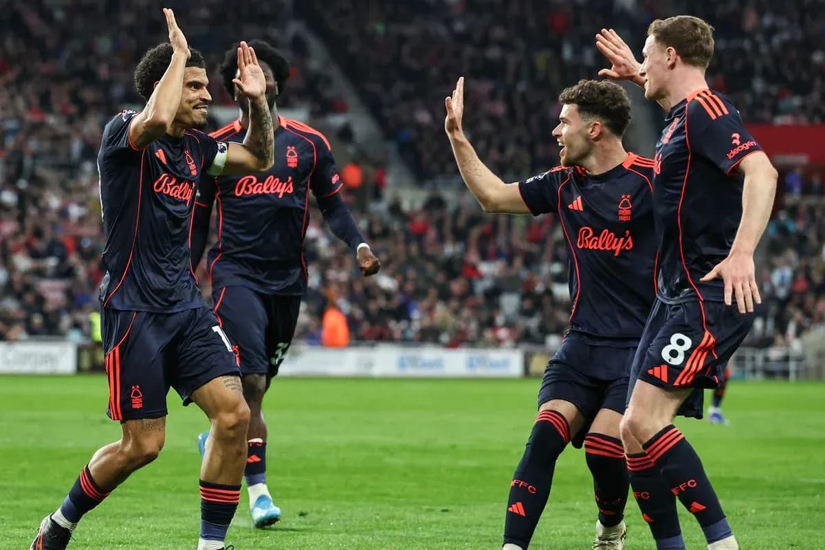 Nottingham Forest players celebrating a goal