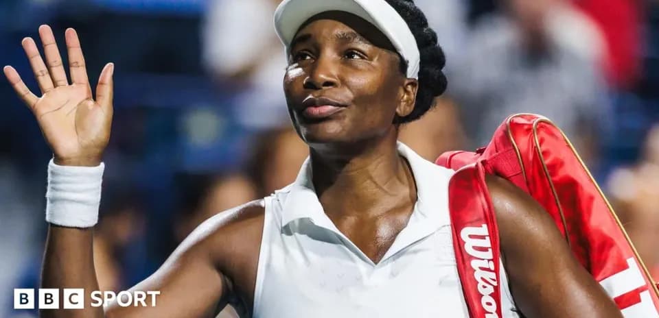 Venus Williams waving after a match