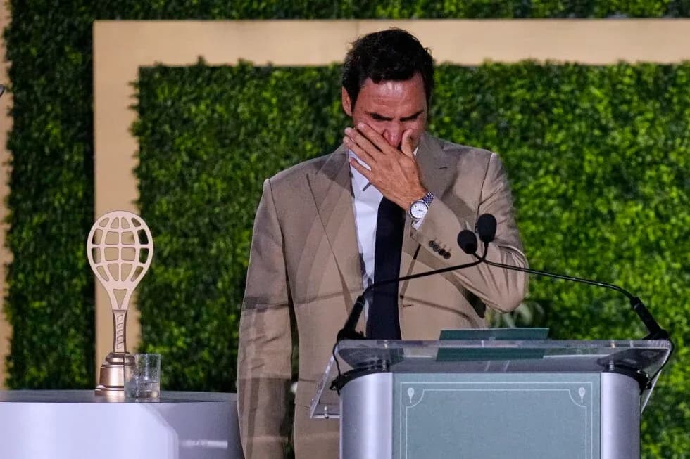 Roger Federer speaking at emotional retirement ceremony Roger Federer speaking at emotional retirement ceremony