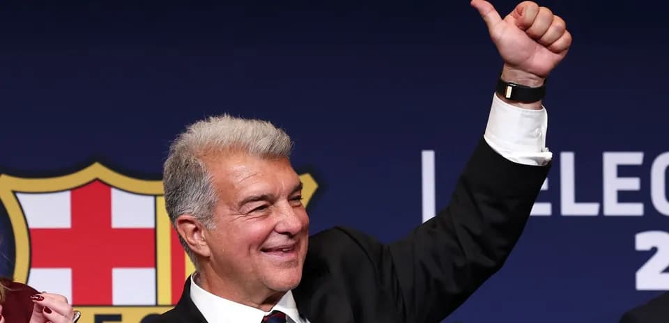 Man celebrating victory at FC Barcelona election event