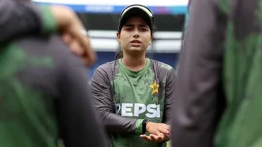 Player speaking during team training session