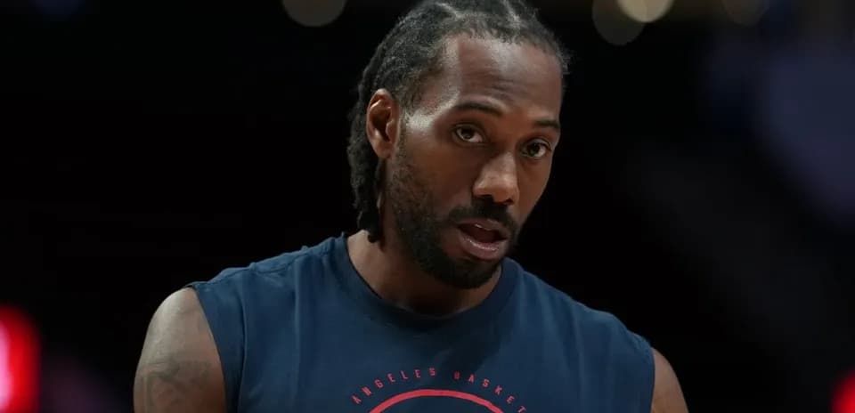 Basketball player in practice jersey during warm-up