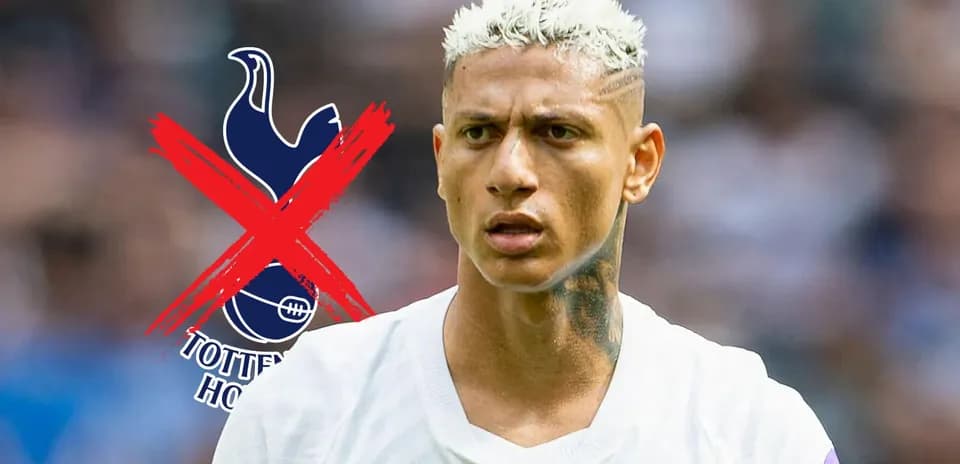 Player with bleached hair during match with logo overlay
