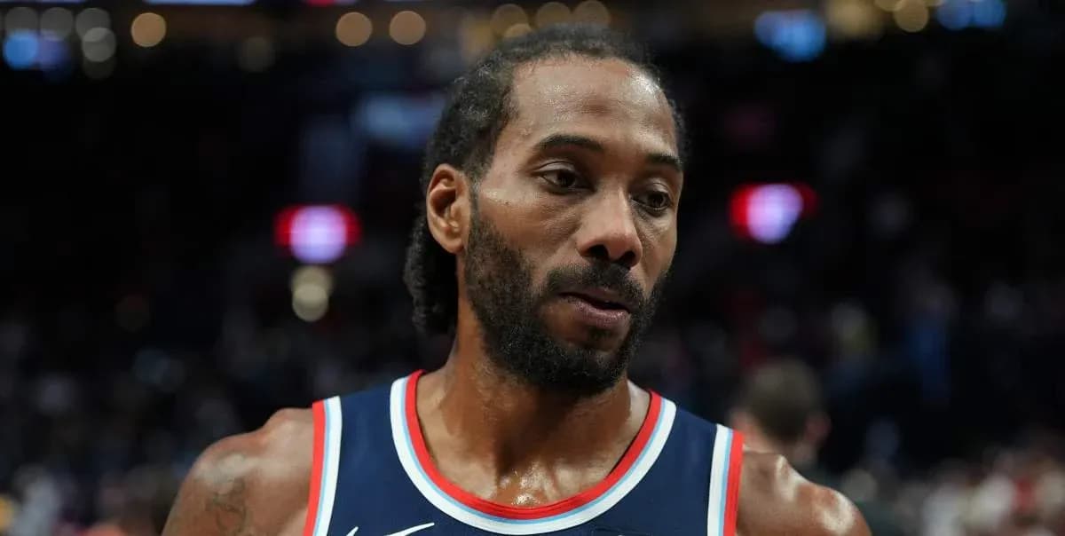 Player in jersey during basketball game close-up