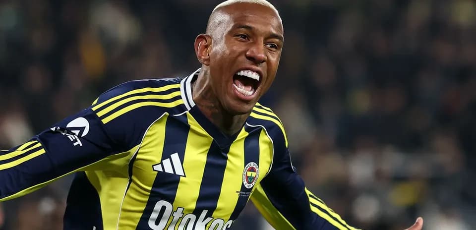 Fenerbahçe player celebrating a goal on the pitch
