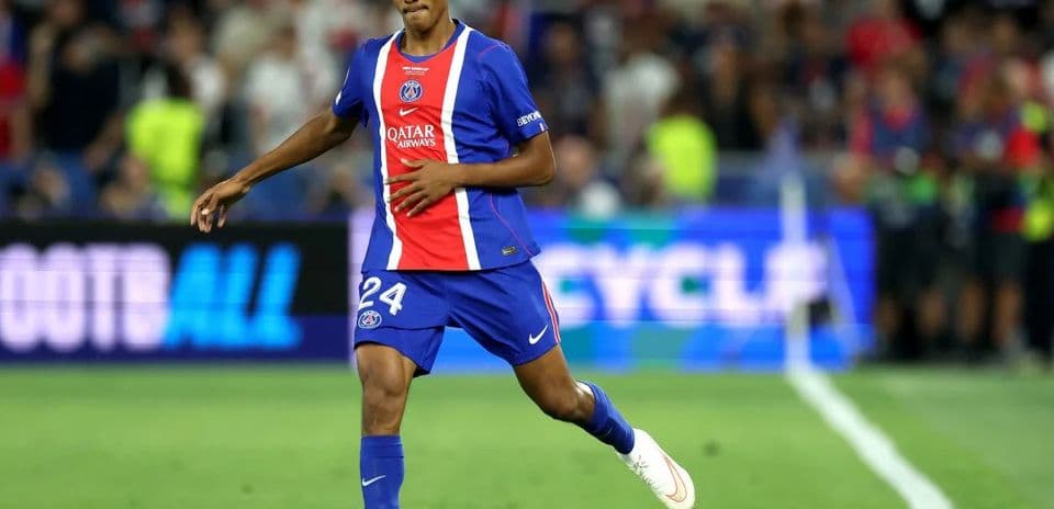 PSG's Senny Mayulu Injured During France U21 Match Against Estonia