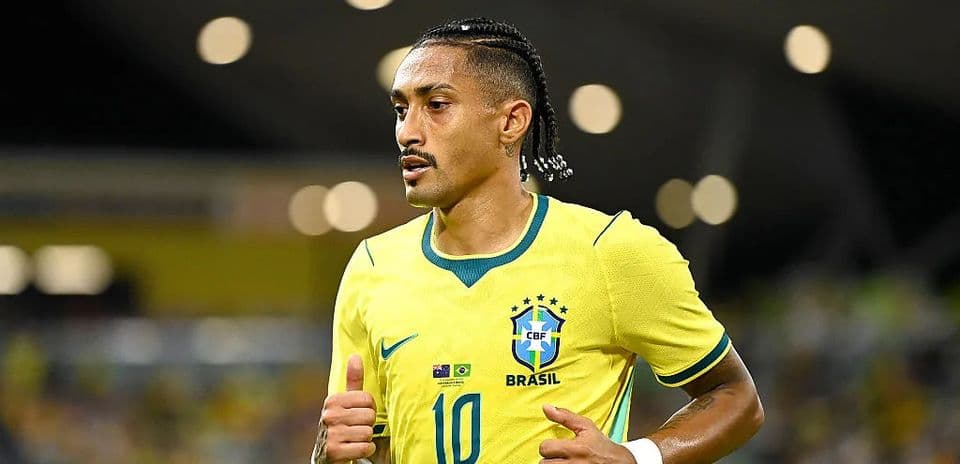 Raphinha Leads Brazil's Attack with Seven Changes Against Australia