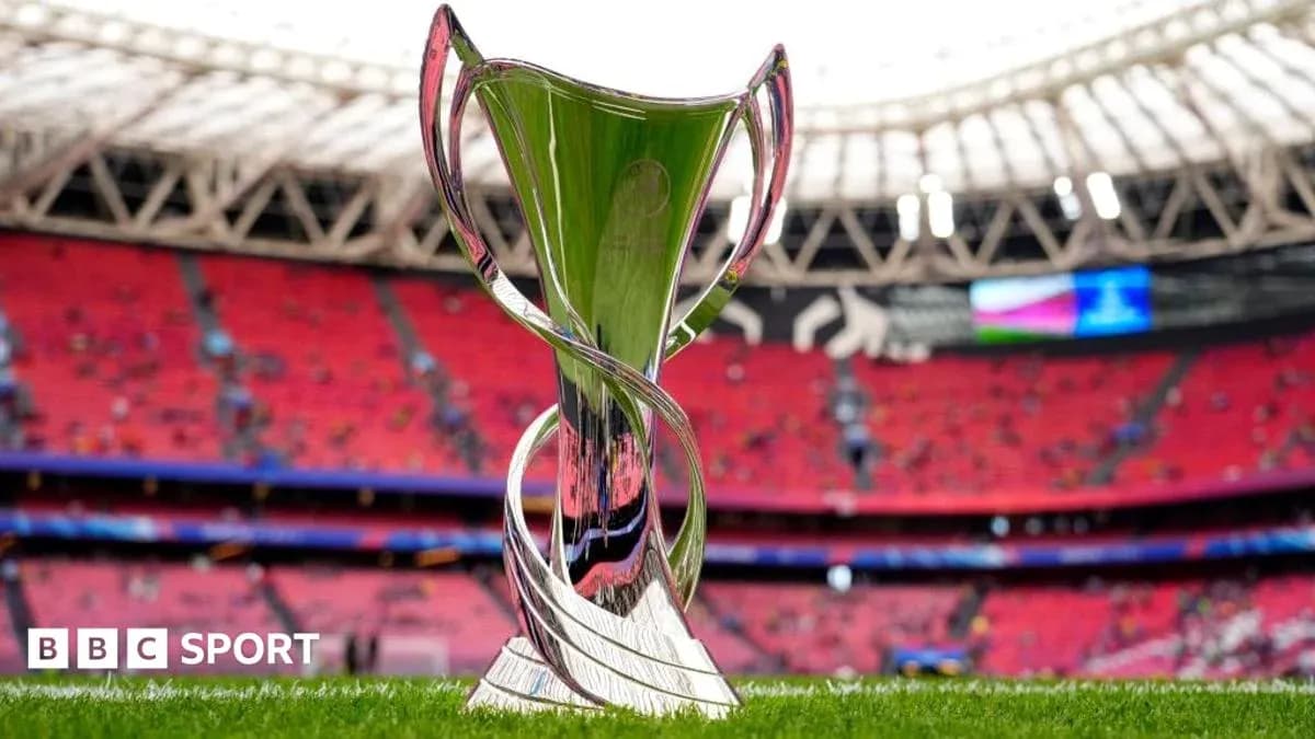Trophy displayed on the pitch before the match Trophy displayed on the pitch before the match
