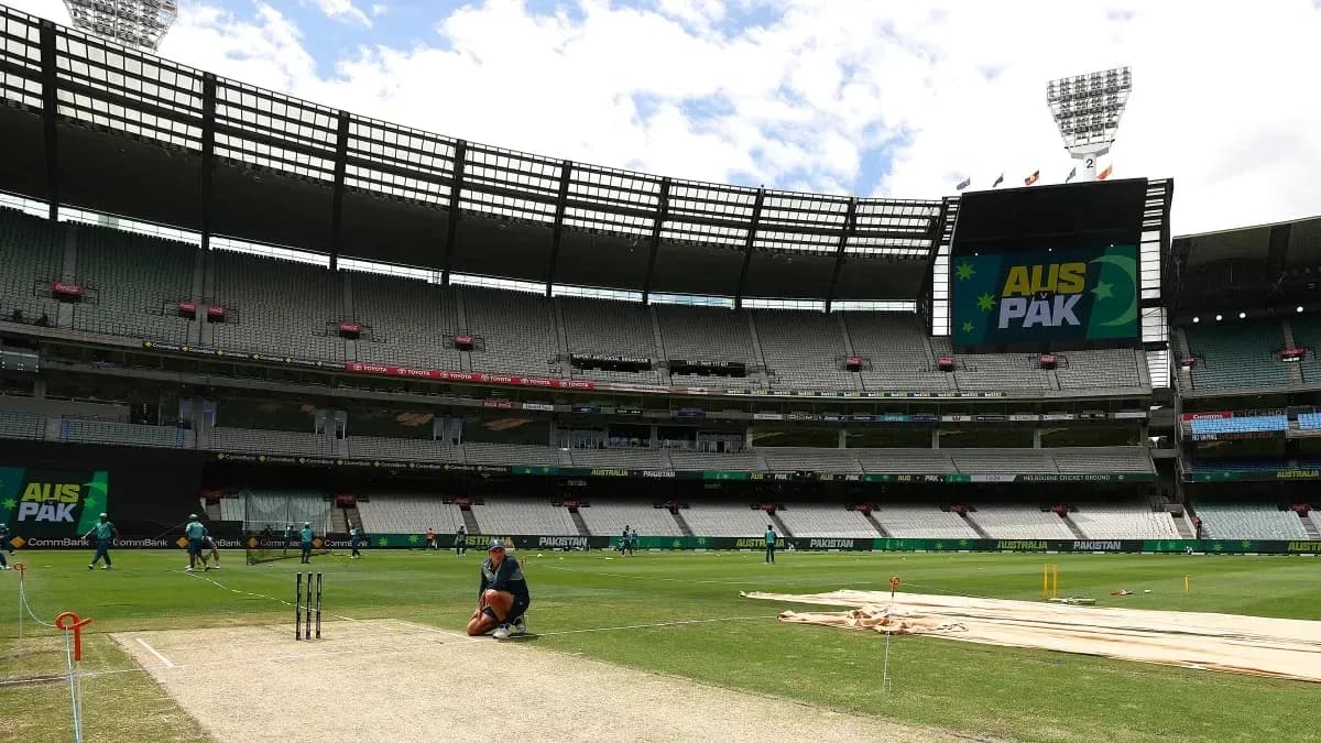 Cricket ground preparation for Australia vs Pakistan match Cricket ground preparation for Australia vs Pakistan match