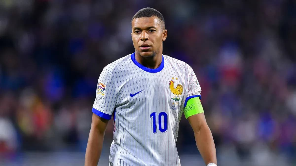 Player wearing France jersey during a match Player wearing France jersey during a match